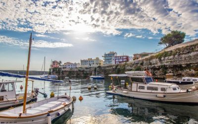 Explorando los Tesoros Marinos con Zephyr Boats: Tu empresa de embarcaciones de confianza en Menorca 